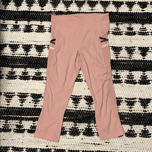 PINK FABLETICS LEGGINGS